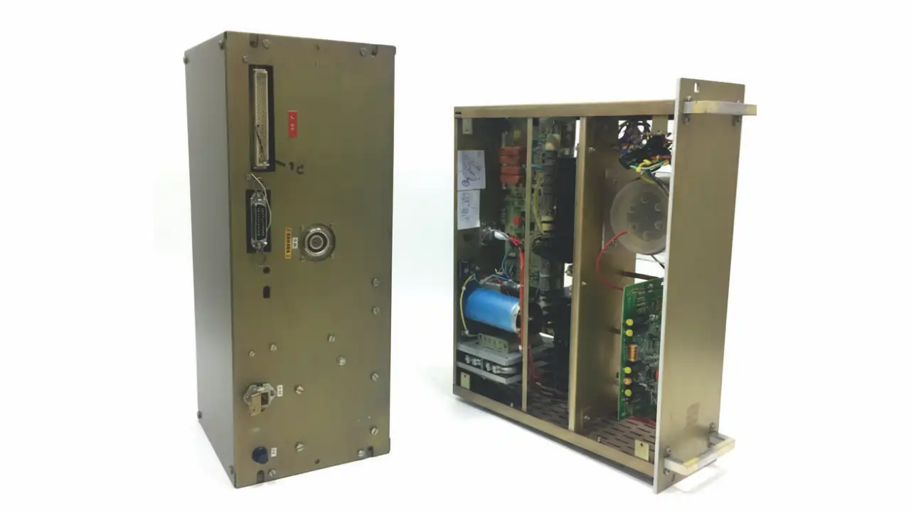 منبع تغذیه ولتاژ بالا