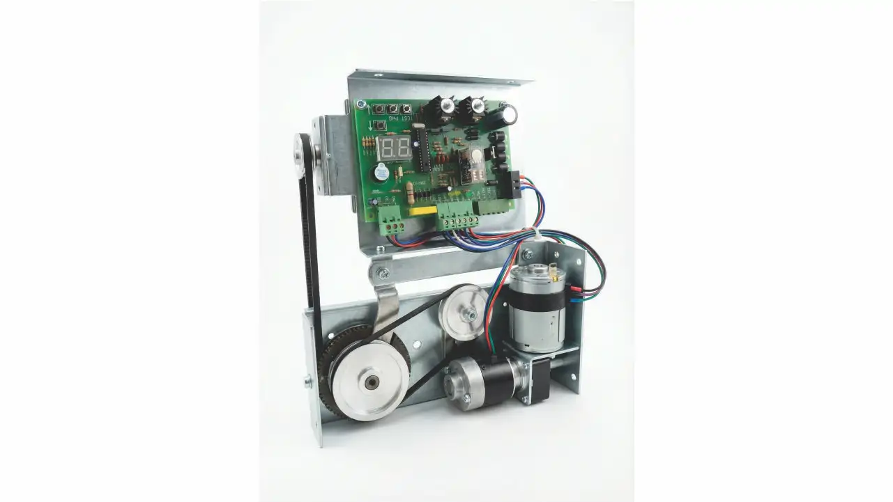 برد کنترل‌کننده درب آسانسور با انکودر